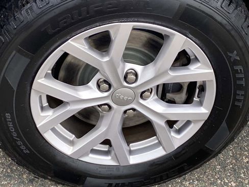 Certified 2022 Jeep Grand Cherokee L Limited image 28