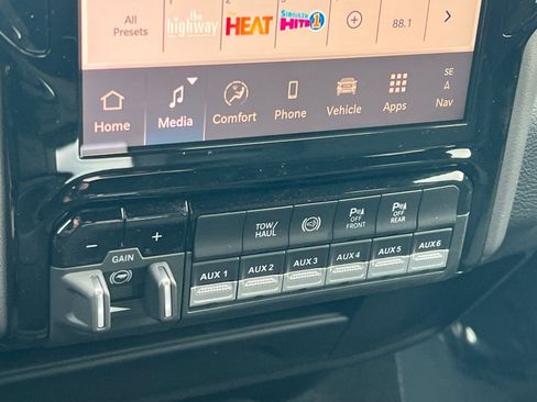 New 2026 RAM 3500 Big Horn AWD/4WD image 16