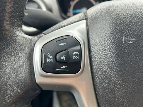 Used 2016 Ford Fiesta SE image 18