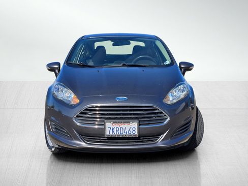 Used 2015 Ford Fiesta SE FWD image 2