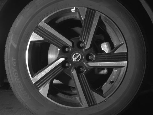 Used 2025 Nissan Sentra SV FWD image 13