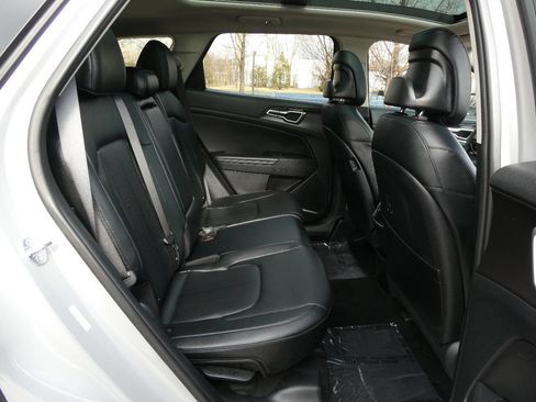 Used 2026 Kia Sportage EX w/ EX Panorama Roof Package image 31