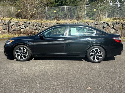 Used 2016 Honda Accord EX-L image 2