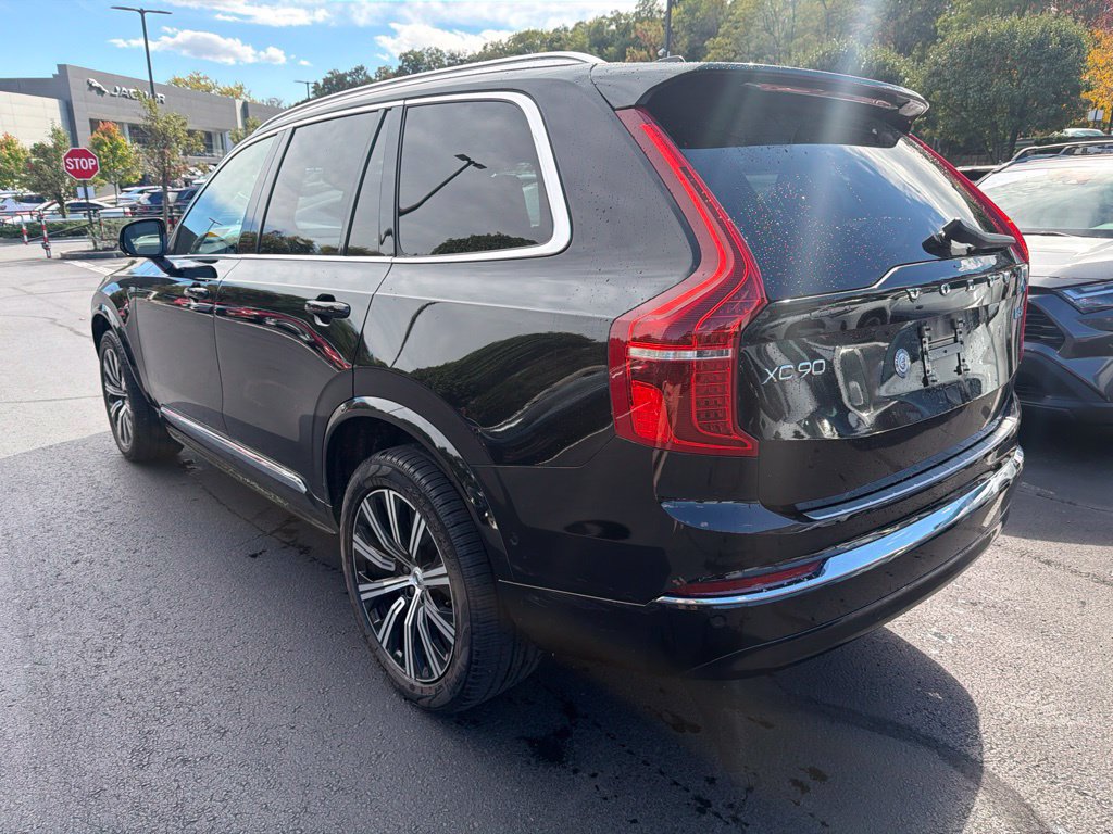 Used 2025 Volvo XC90 B5 Plus w/ Protection Package Premier AWD/4WD image 2