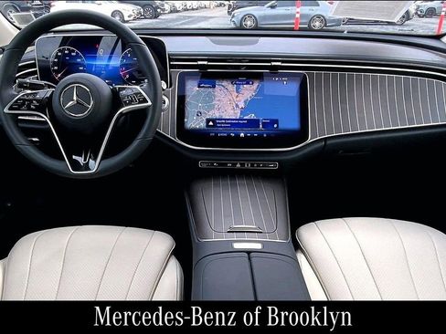 Used 2025 Mercedes-Benz E 450 4MATIC Sedan image 16