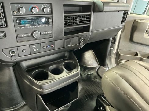 Used 2023 Chevrolet Express 3500 w/ Driver Convenience Package RWD image 15