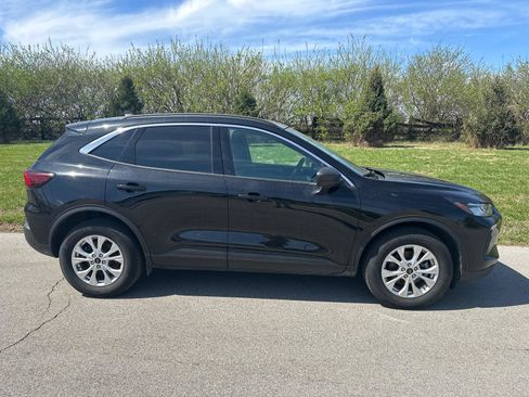 Used 2023 Ford Escape Active w/ Tech Pack #1 AWD/4WD image 15