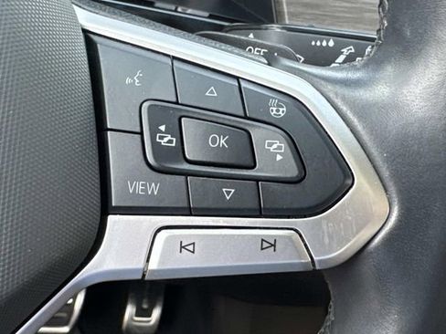 Used 2024 Volkswagen Atlas SEL Premium R-Line AWD/4WD image 29