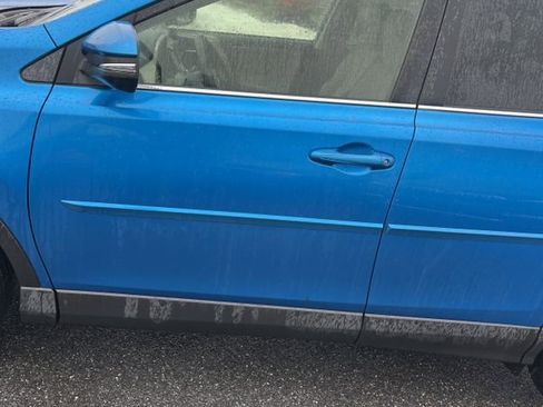 Used 2018 Toyota RAV4 XLE image 4