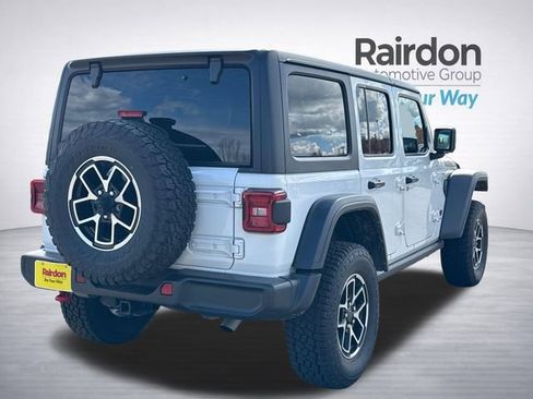 Used 2025 Jeep Wrangler Unlimited Rubicon AWD/4WD image 5
