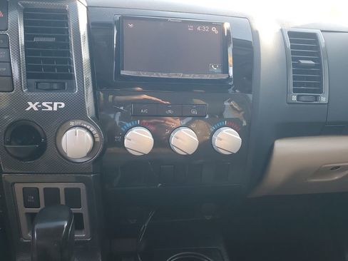 Used 2012 Toyota Tundra Grade w/ SR5 Pkg image 21