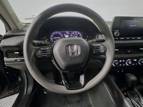 Used 2024 Honda Accord EX image 18