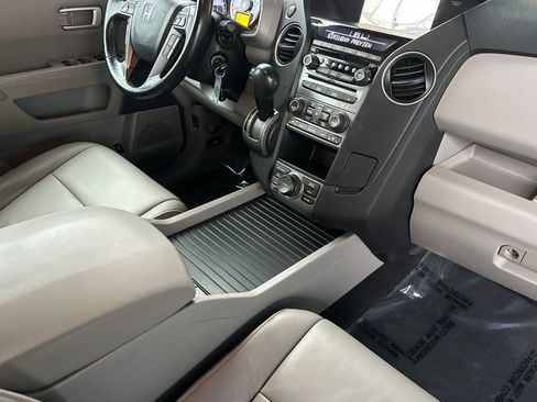 Used 2013 Honda Pilot Touring image 16
