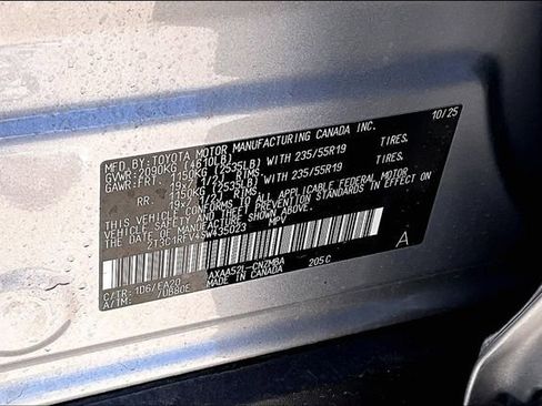 Used 2025 Toyota RAV4 XLE Premium FWD image 35