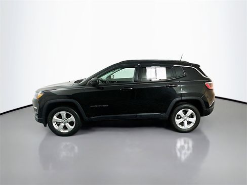 Used 2020 Jeep Compass Latitude image 4
