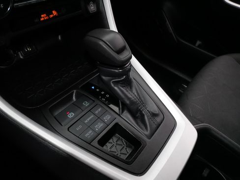 Certified 2025 Toyota RAV4 XLE AWD/4WD image 24