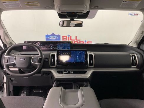 New 2027 Ford Expedition Active RWD image 18
