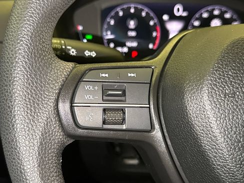 Used 2024 Honda Accord EX image 29