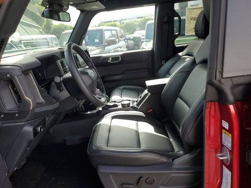 Used 2025 Ford Bronco Badlands AWD/4WD image 11