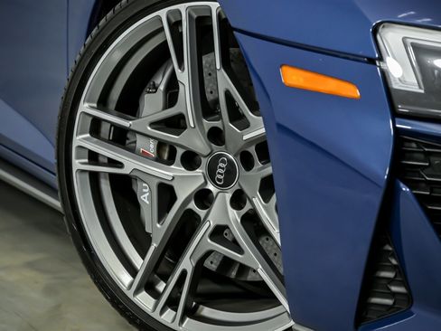 Used 2020 Audi R8 V10 performance image 4