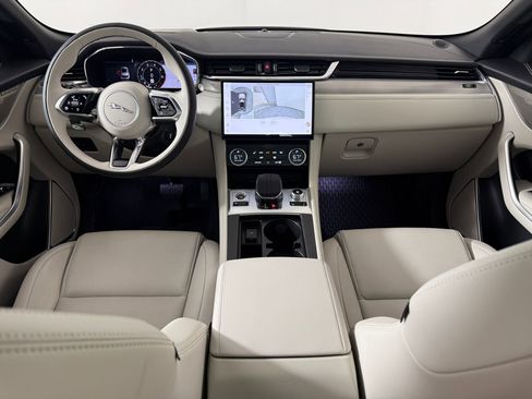 Used 2026 Jaguar F-PACE R-Dynamic S image 14