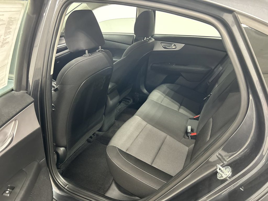 Certified 2023 Kia Forte LXS w/ LXS Technology Package FWD image 19