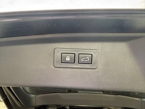 Used 2023 Subaru Outback Premium AWD/4WD image 26