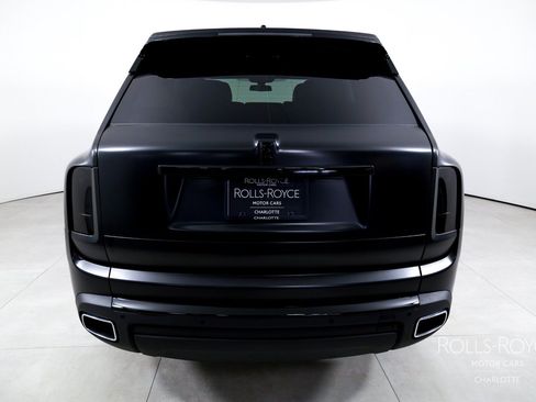 Used 2023 Rolls-Royce Cullinan AWD/4WD image 9