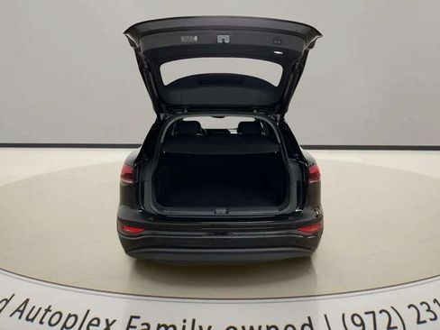 Used 2025 Audi Q6 e-tron Premium w/ Convenience Package RWD image 91