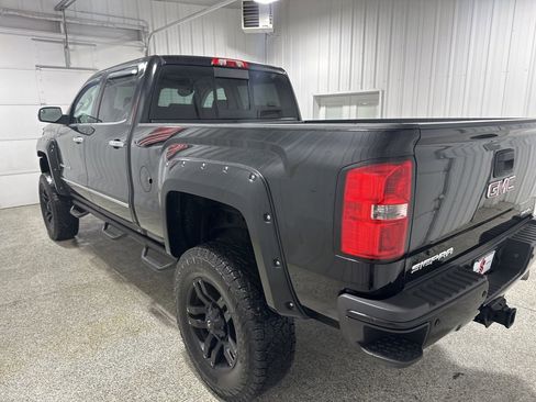 Used 2015 GMC Sierra 2500 Denali image 8