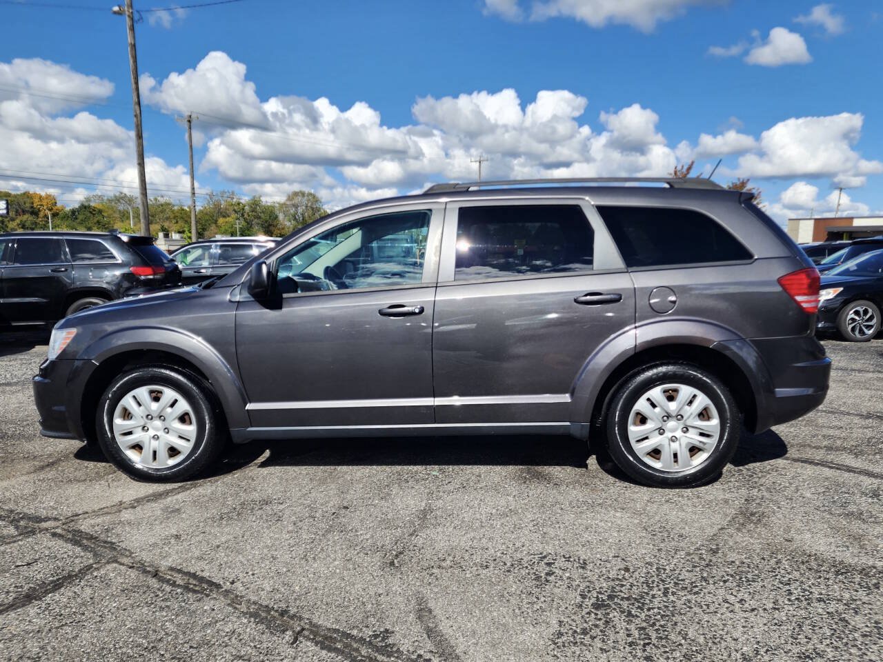 Used 2017 Dodge Journey SE w/ Flexible Seating Group FWD image 4