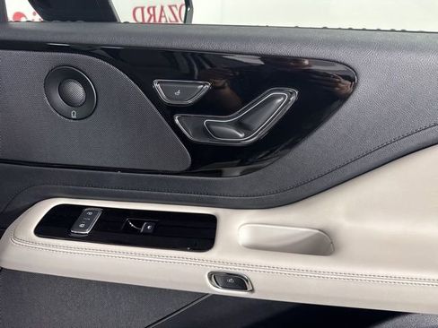 New 2025 Lincoln Aviator Premiere w/ Jet Appearance Package image 24