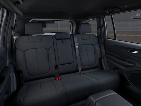 New 2026 Jeep Grand Cherokee Laredo X AWD/4WD image 16