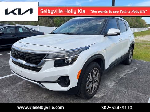 Used 2022 Kia Seltos EX image 1