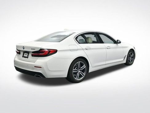 Used 2023 BMW 530i w/ Convenience Package image 4
