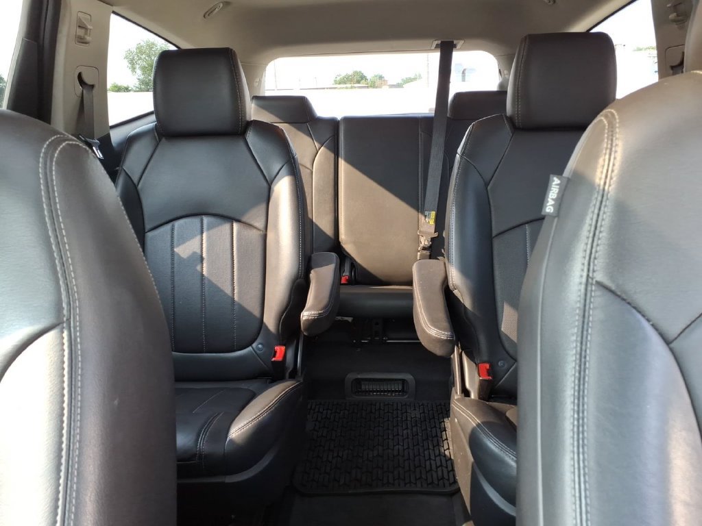 Used 2017 Chevrolet Traverse Premier AWD/4WD image 32
