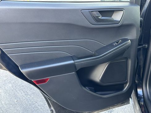 Used 2022 Ford Escape SE w/ Convenience Package image 50