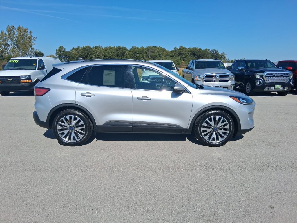 Used 2020 Ford Escape Titanium FWD image 7