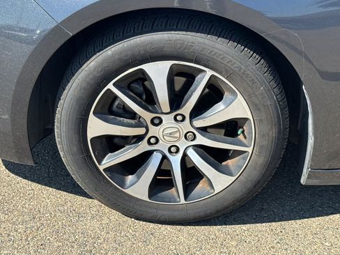 Used 2016 Acura TLX FWD image 18