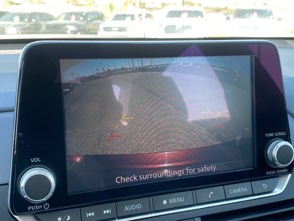 Used 2025 Nissan Altima 2.5 SV FWD image 21