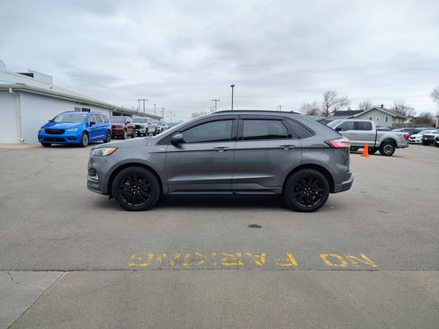 Used 2023 Ford Edge ST-Line w/ Class II Trailer Tow Package image 4