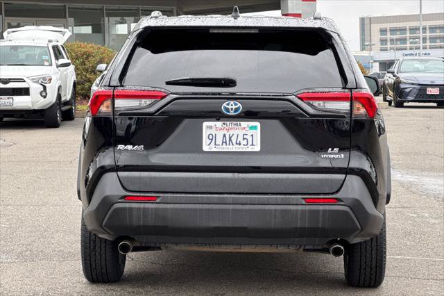 Certified 2024 Toyota RAV4 LE AWD/4WD image 8