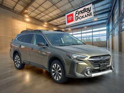 Used 2025 Subaru Outback Limited AWD/4WD image 3