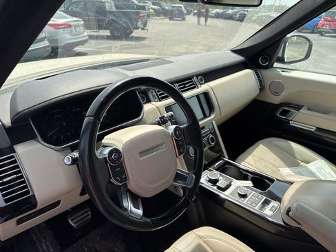 Used 2016 Land Rover Range Rover Supercharged AWD/4WD image 10
