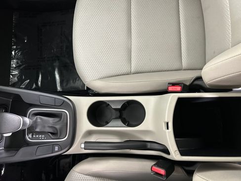 Used 2023 Kia Soul LX w/ LX Technology Package FWD image 15