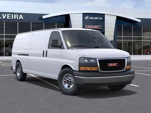 New 2025 GMC Savana 2500 Base w/ Driver Convenience Package image 34