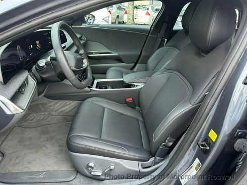 Used 2024 Lucid Air Pure image 8