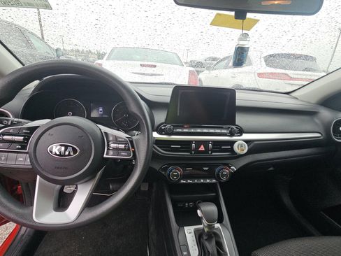 Used 2019 Kia Forte LXS FWD image 6