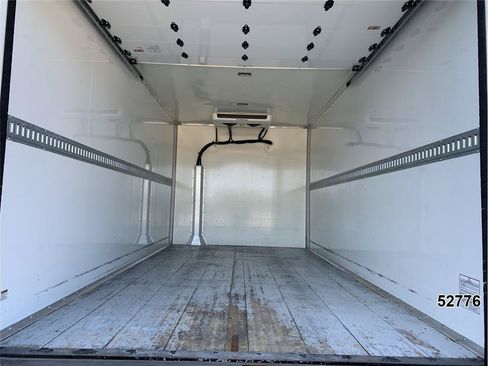 Used 2024 Chevrolet Express 3500 w/ Power Convenience Package RWD image 8