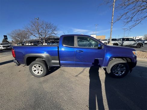Used 2017 Chevrolet Colorado LT image 3
